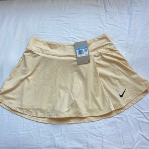 SOLD///BRAND NEW WITH TAGS Nike athletic skirt